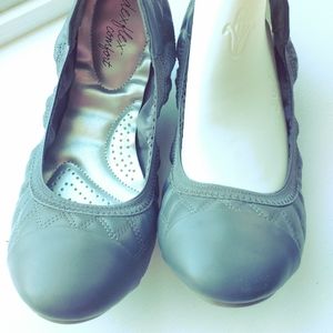 Dexflex Comfort Gray Ballet Flat 9.5W